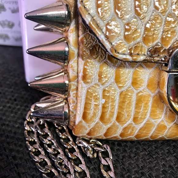 Python skin mini bag personal protection is bonus - Picture 2 of 10